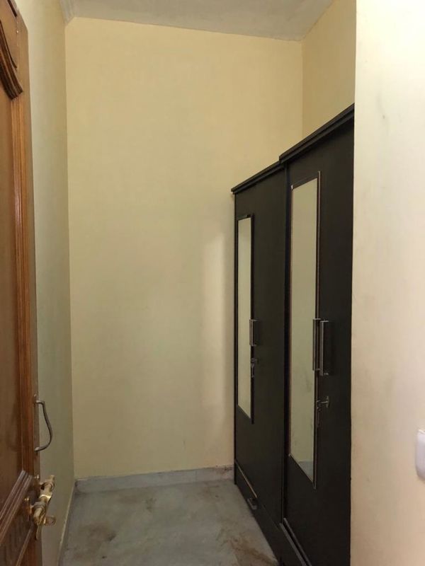 5 BHK + Servant Room Builder Floor For Rent in Sector 61