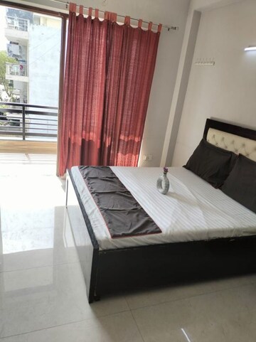 Bedroom in 3 BHK Builder Floor at Sushant Lok I – for Rent