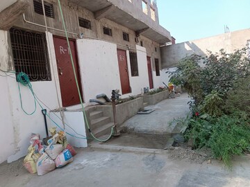 1 RK Independent House – Exterior View View at Yusufpur - for Rent