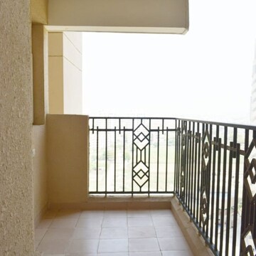 Room in 3.5 BHK Builder Floor at ATS Kocoon, Babupur Village – for Rent