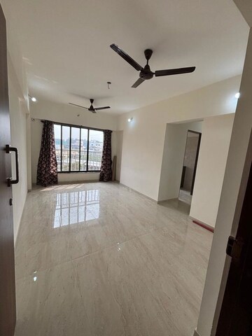 Room in 2 BHK Apartment at Andheri West – for Rent