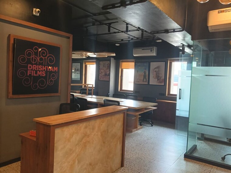 Team Area, andheri west Commercial Office Space 2000 Sq.Ft. In Andheri West Mumbai 9978938