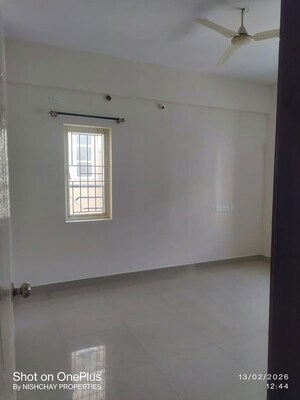 Room in 2 BHK Apartment at Banaswadi – for Rent