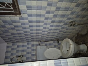 Bathroom in 2.5 BHK Builder Floor at Mayur Vihar – for Sale