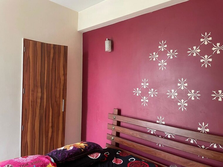 Bedroom, emaar-emerald-estate 3 Bedroom 1395 Sq.Ft. Apartment In Sector 65 Gurgaon 9978973