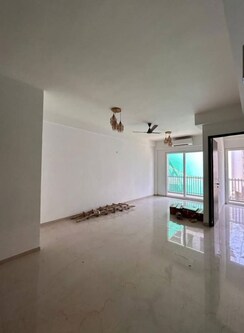 3 BHK Builder Floor For Rent in Smart World Orchard