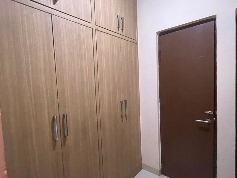 Room, emaar-emerald-estate 3 Bedroom 1395 Sq.Ft. Apartment In Sector 65 Gurgaon 9978984