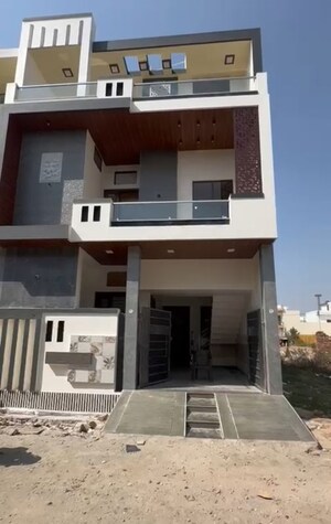 5 BHK Independent House For Sale in Pallavpuram