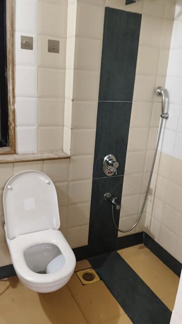 3 BHK Apartment For Sale in Lalani Grandeur, Goregaon East