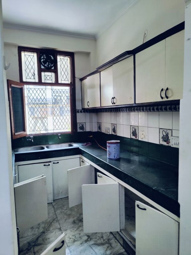 Kitchen, rwa-apartments-sector-52 2 Bedroom 1250 Sq.Ft. Builder Floor In Sector 52 Noida 9978998