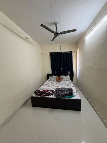 Bedroom in  Pg at Parel – for Rent