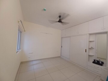 Bathroom in 3 BHK Apartment at Ajmera Nucleus Wing C, Electronic City Phase ii – for Rent