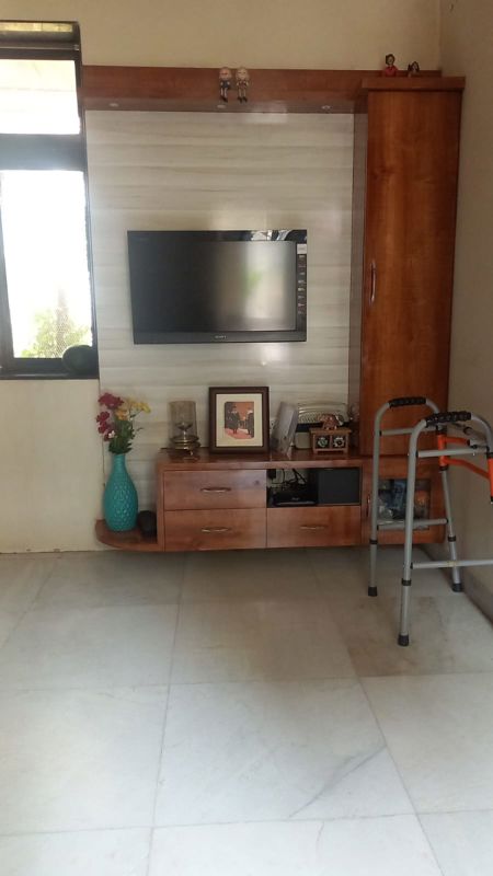 1 BHK Apartment For Rent in Vrindavan CHS Chinchpokli