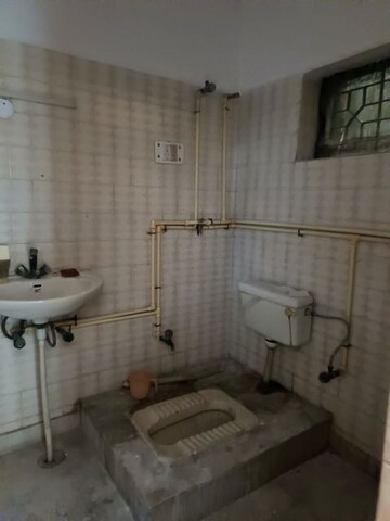 Bathroom in 2 BHK Independent House at RWA Apartments Sector 41, Sector 41 – for Rent
