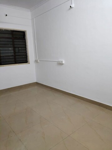 Room in 1 BHK Apartment at Shriram Nagar CHS, Aundh – for Rent