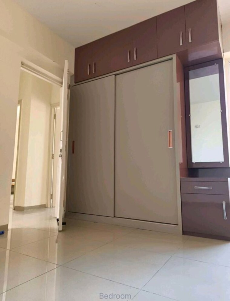 Bedroom, wave-dream-homes 3 Bedroom 1049 Sq.Ft. Apartment In Wave City Ghaziabad 9979089