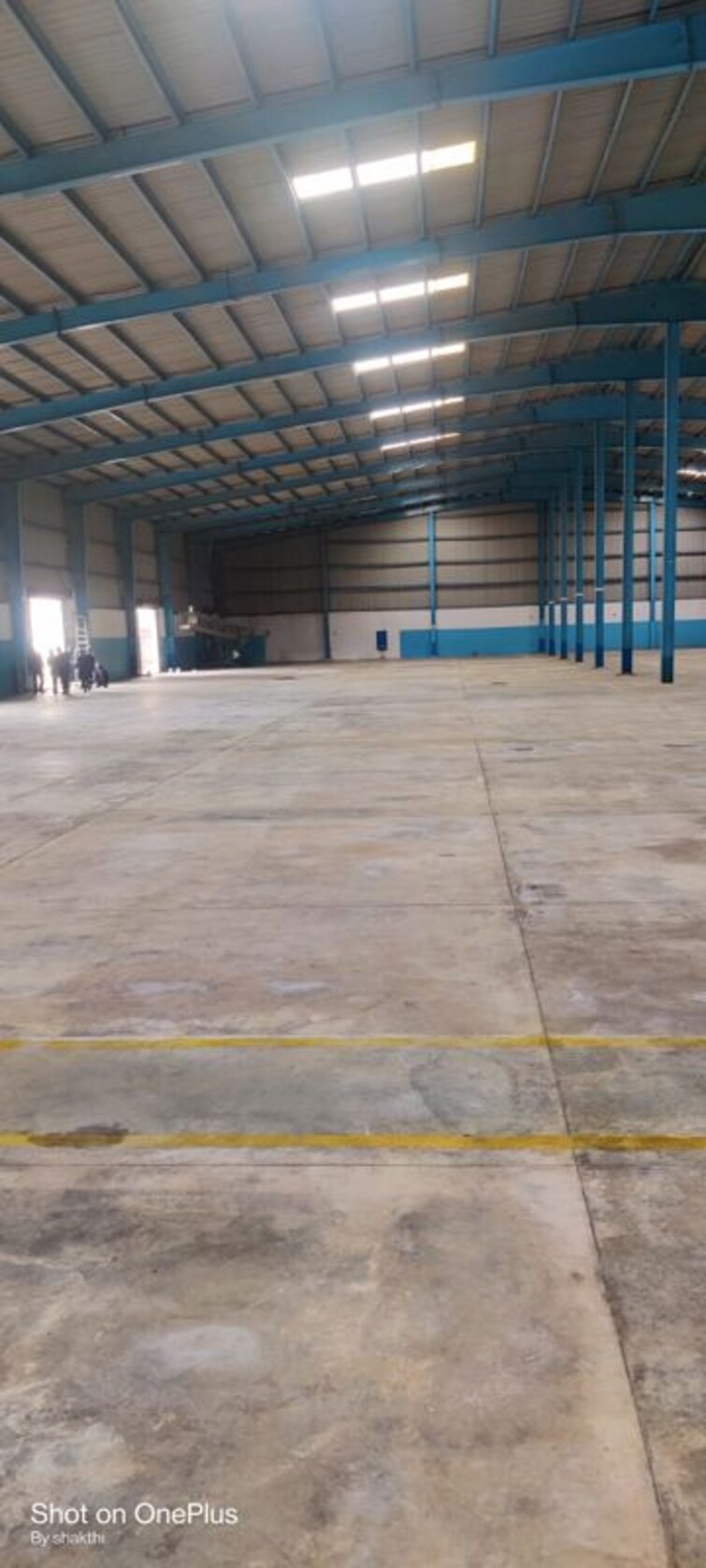  Parking, nelamangala Commercial Warehouse 47000 Sq.Ft. In Nelamangala Bangalore 9979110