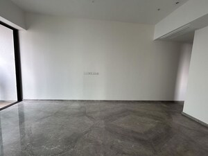 Room in 3 BHK Apartment at Prestige Jasdan Classic, Mahalaxmi – for Rent