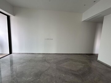 Room in 3 BHK Apartment at Prestige Jasdan Classic, Mahalaxmi – for Rent