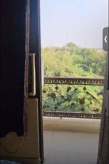 2 BHK Apartment – Garden View at Hazratganj - for Sale