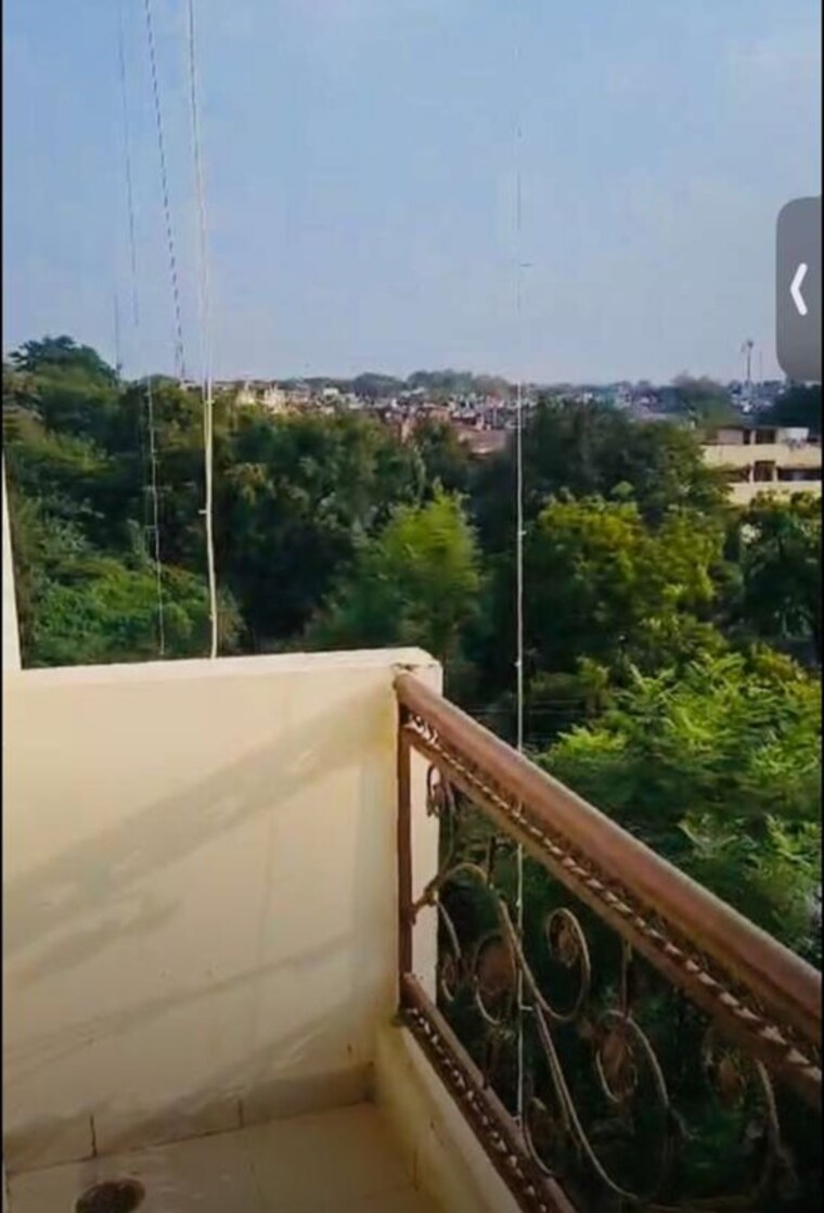 Balcony, hazratganj 2 Bedroom 900 Sq.Ft. Apartment In Hazratganj Lucknow 9978795