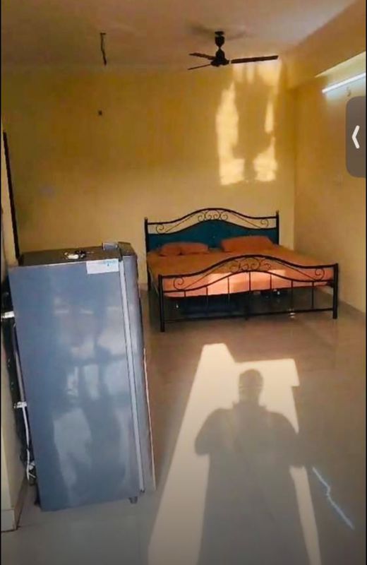 2 BHK + Pooja Room Apartment For Sale in Hazratganj