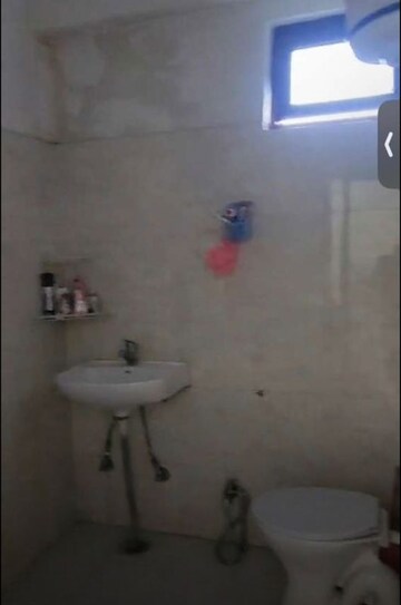 Master Bedroom in 2 BHK Apartment at Hazratganj – for Sale