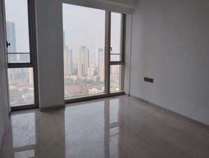 Room in 4 BHK Apartment at Lodha Marquise, Worli – for Rent