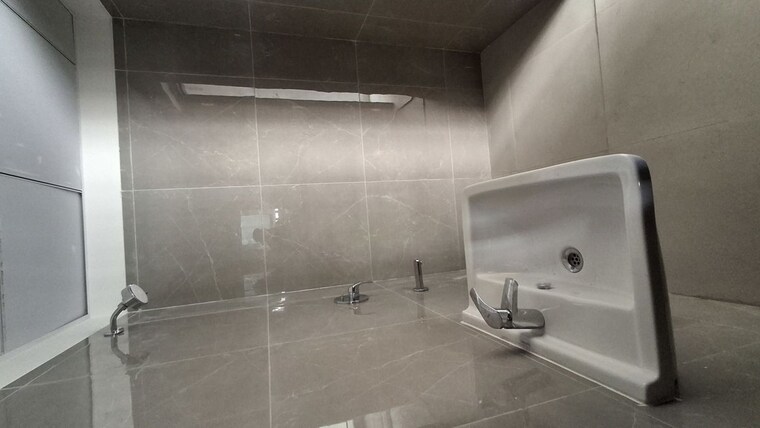 Bathroom, rajapushpa-provincia 3 Bedroom 2335 Sq.Ft. Apartment In Narsingi Hyderabad 9979141