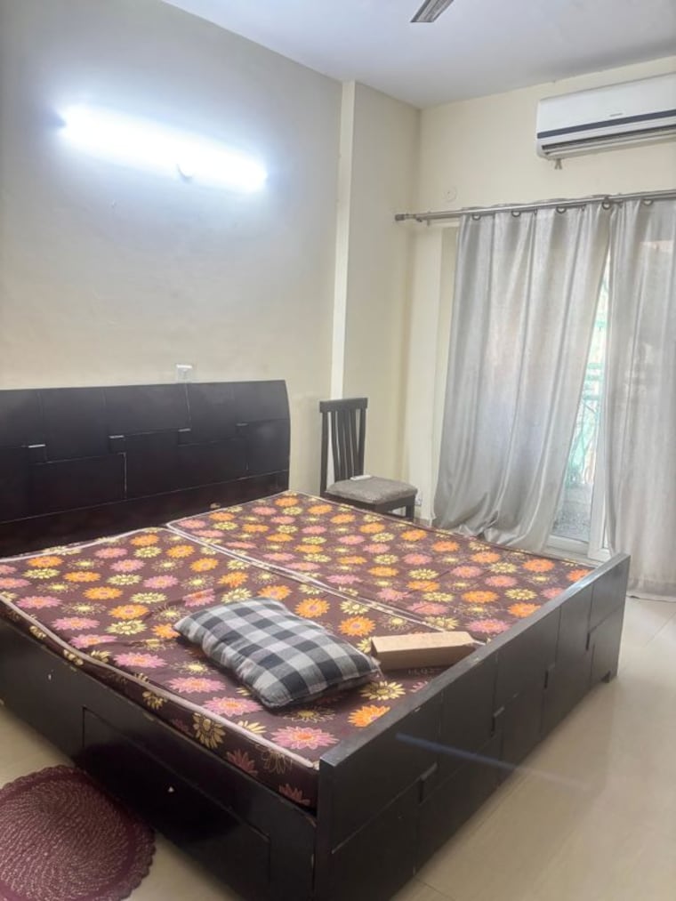 Bedroom, amrapali-sapphire 2 Bedroom 1140 Sq.Ft. Apartment In Sector 45 Noida 9979143