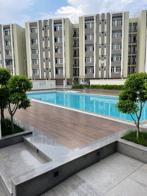 Swimming Pool in 2 BHK Builder Floor at Wave Executive Floors, Wave City – for Rent