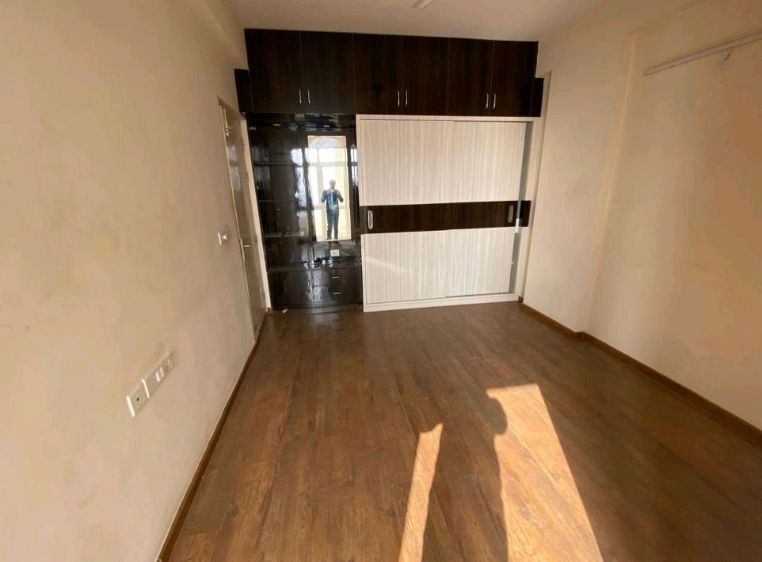 2 BHK Builder Floor For Rent in Wave Executive Floors