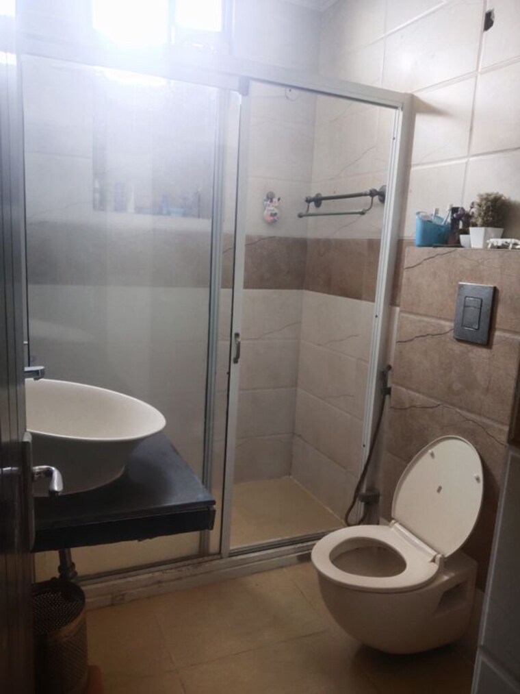 Bathroom, sector 46 3 Bedroom 2150 Sq.Ft. Apartment In Sector 46 Faridabad 9979153