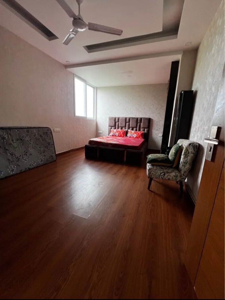 Living Room, chattarpur 3 Bedroom 1300 Sq.Ft. Builder Floor In Chattarpur Delhi 9979155