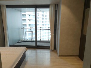 Room in 3 BHK Apartment at Lodha The World Towers World One Tier 3 Trinity, Worli – for Rent