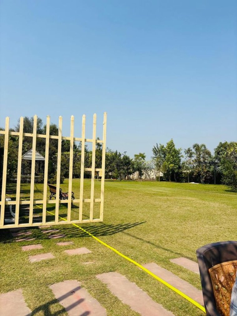 Garden, swaraaj-the-villagio  20000 Sq.Ft. Plot In Mohanlalganj Lucknow 9979187