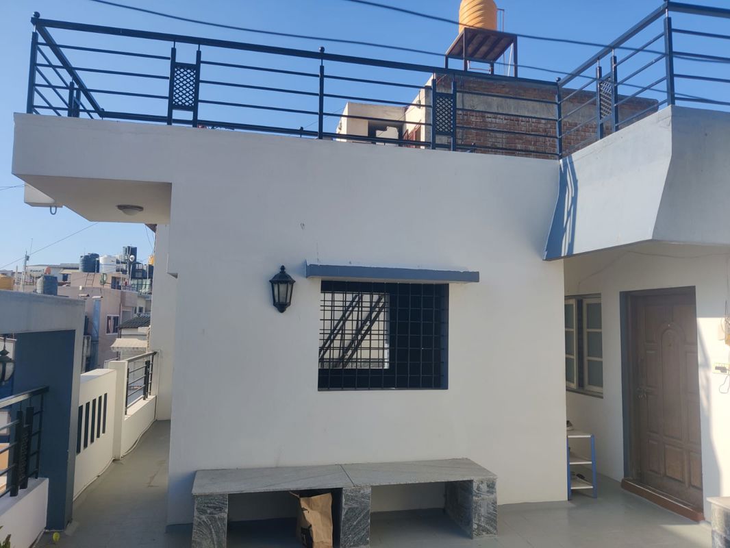 2 BHK + Servant Room Penthouse For Rent in National Plaza Ashok Nagar
