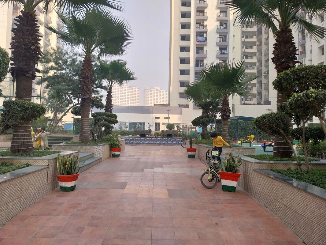 3 BHK 1705 Sq.Ft. Apartment in Unitech Horizon
