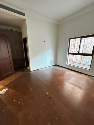 Room in 4 BHK Apartment at Prestige Leela Residency, Kodihalli – for Rent