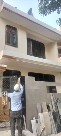3 BHK + Extra Room Independent House For Sale in Omicron II Greater Noida