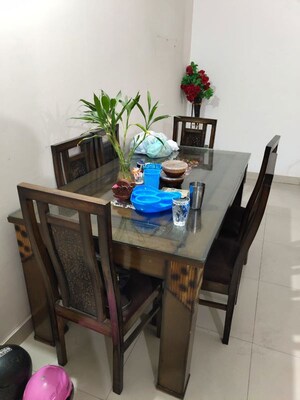 Furnished Amenities in 2 BHK Apartment at Penta Homes, Vip Road – for Rent