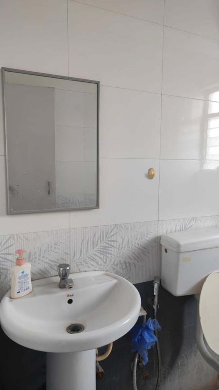 Bathroom, shroff-srushti 1 Bedroom 714 Sq.Ft. Apartment In Baner Pune 9979239