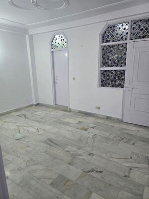 Room in 3 BHK Builder Floor at Zakir Nagar – for Sale