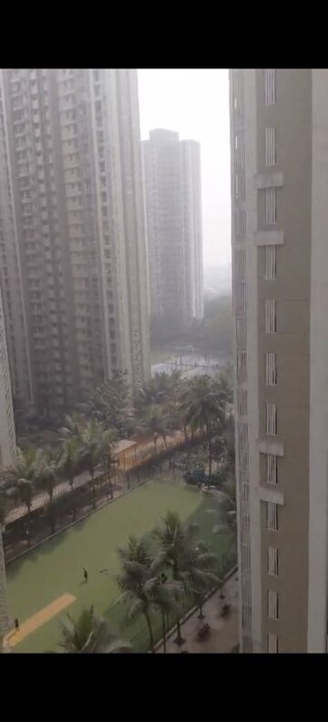 1 BHK Apartment For Sale in Lodha Amara, Kolshet Road