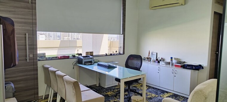 Team Area, k-rahega-palm-springs Commercial Office Space 1688 Sq.Ft. In Malad West Mumbai 9979294