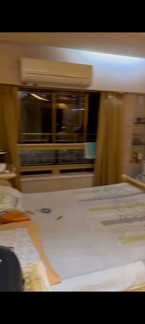 Bedroom in 3 BHK Apartment at Hayat Palace, Agripada – for Rent