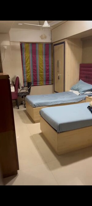 Bedroom in 3 BHK Apartment at Hayat Palace, Agripada – for Rent