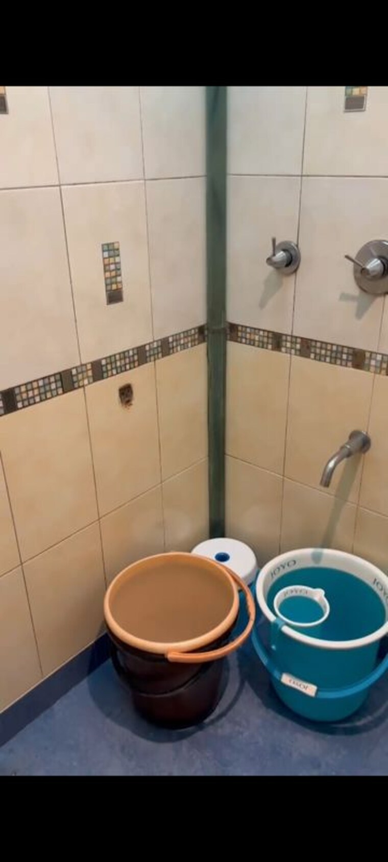 Bathroom, hayat-palace 3 Bedroom 1100 Sq.Ft. Apartment In Agripada Mumbai 9979314