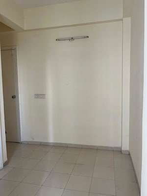 Room in 3 BHK Apartment at CHD Avenue 71, Sector 71 – for Rent