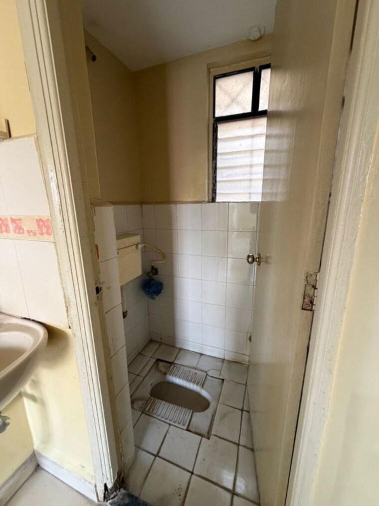 Bathroom, bavdhan 2 Bedroom 1000 Sq.Ft. Apartment In Bavdhan Pune 9979343